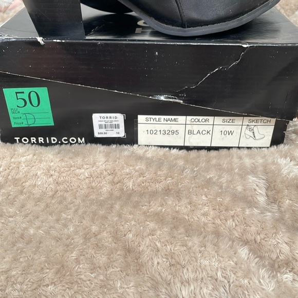 Torrid Black Ankle Boots Women’s Size 10W - Picture 2 of 3